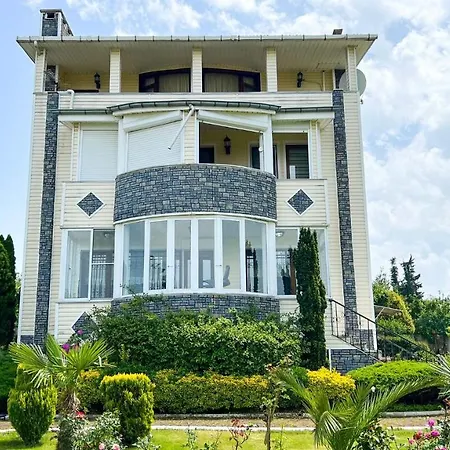 Hotel Heaven Garden Trabzon